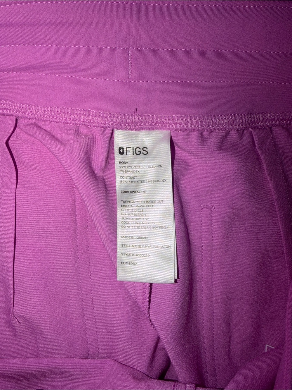Figs Women’s Scrub Set: Catarina Scrub Top Livingston High-Rise Straight Leg - Picture 4 of 6